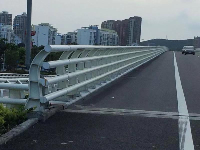防撞護(hù)欄